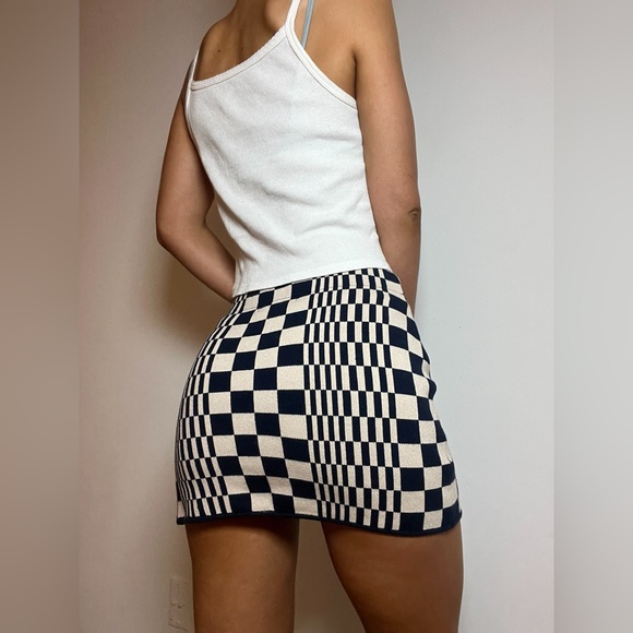 Urban Outfitters Checkered Skirt - Picture 2 of 5